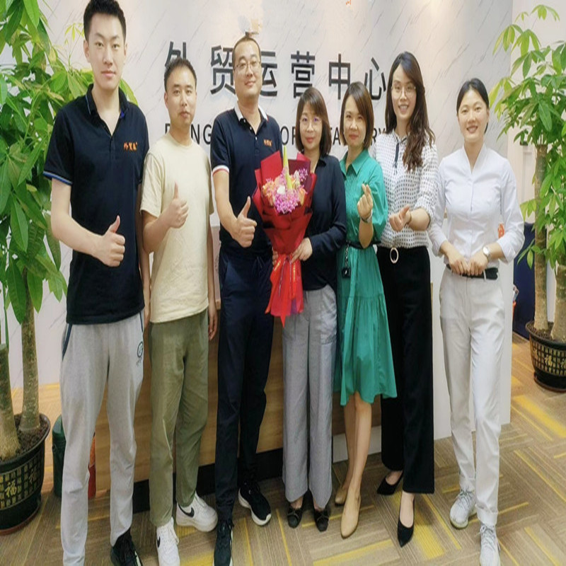 Xinyang Leather Company의 대외 무역부 파트너의 바람 색상